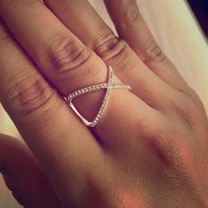 Brilliance Clear Swarovski Crystal Silver X Ring